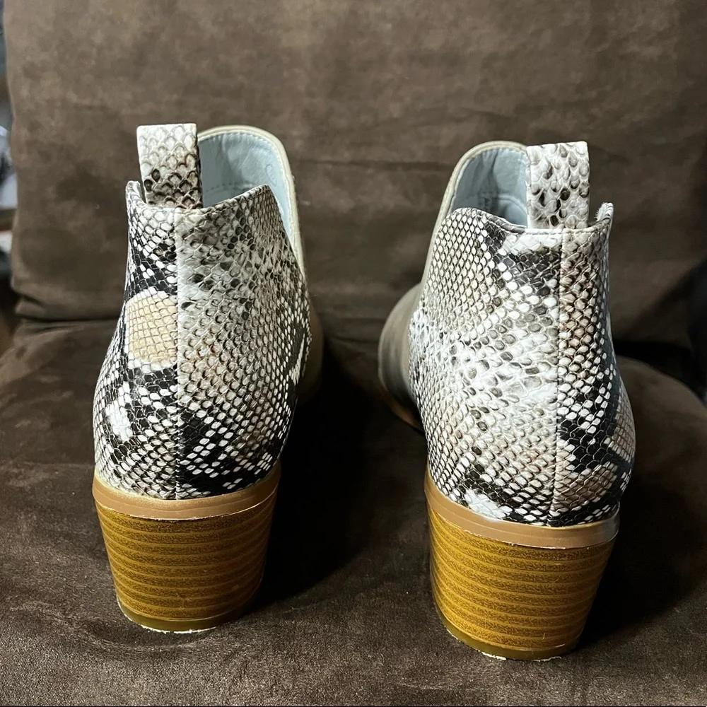 Ankle Boots || Size: 8 - Picture 4 of 4
